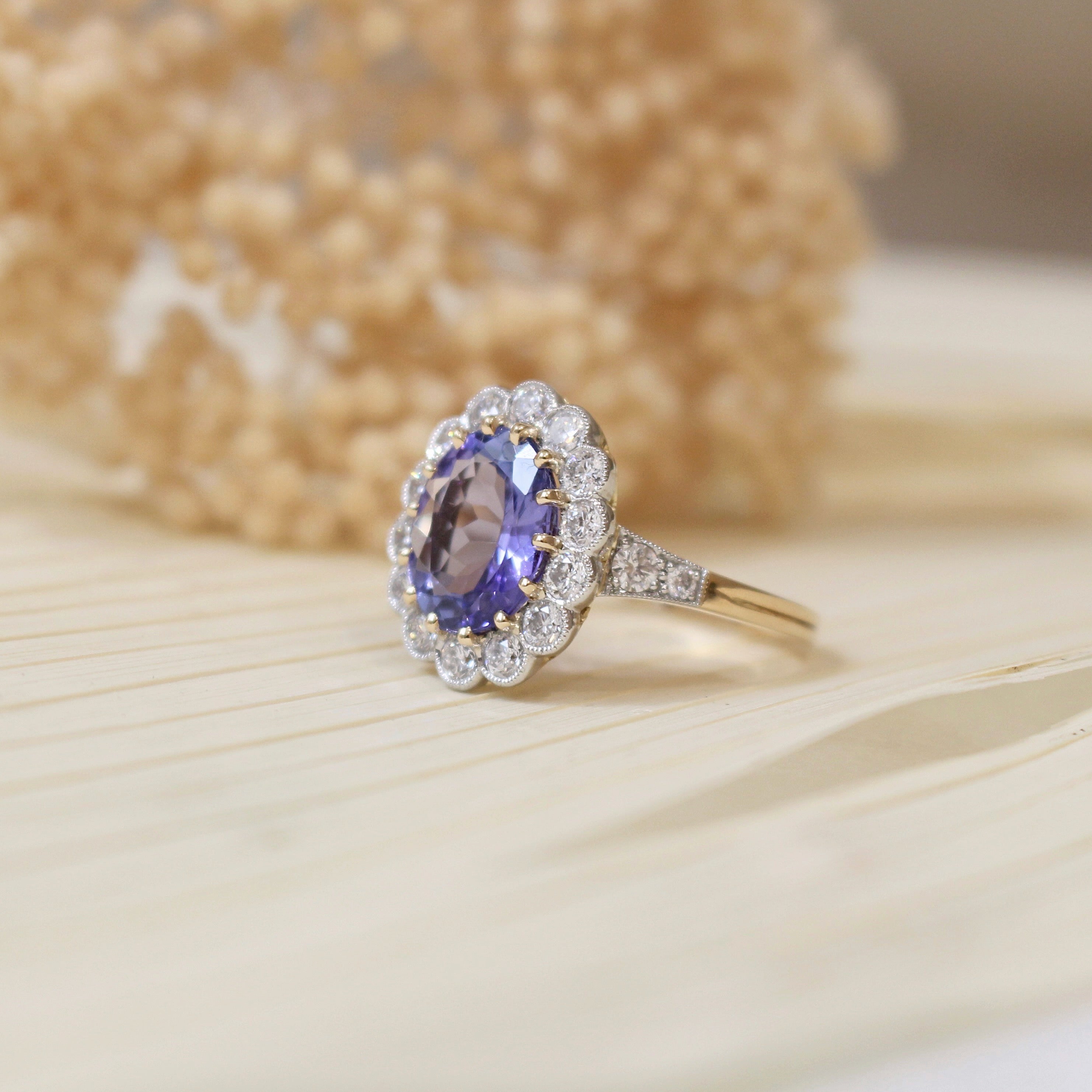 Bague Marguerite Tanzanite ovale 3 15 carats bijouterieballanger